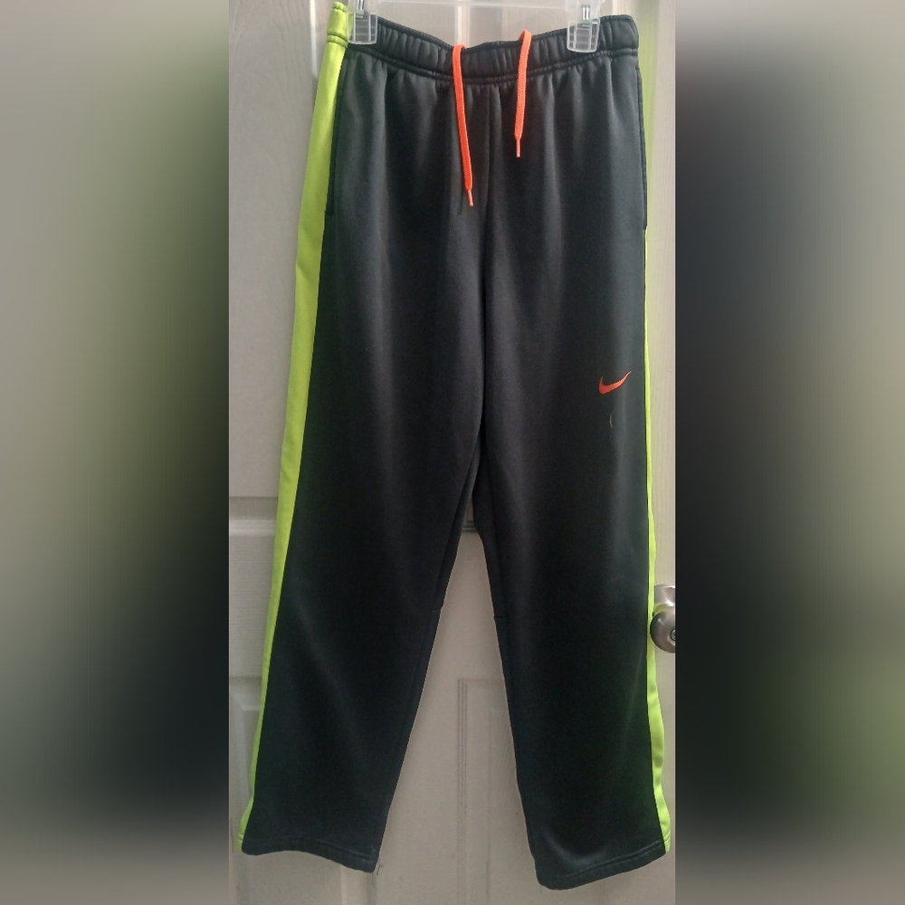 Nike Joggers with Neon Accents Closing Closet Tomorrow,ar Lowrst Price Now